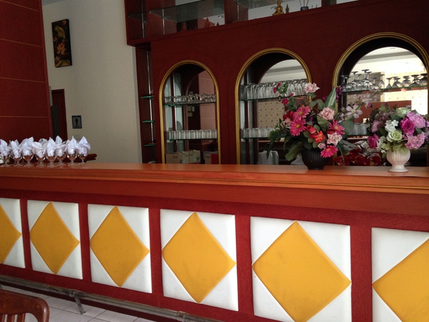 Imagen del bar/restaurante del Hotel Florida, Bangkok. Foto 1