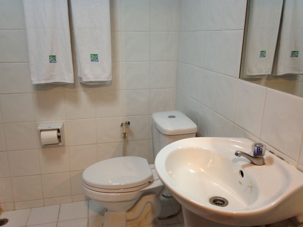 Imagen de la habitación del Hotel Florida, Bangkok. Foto 11