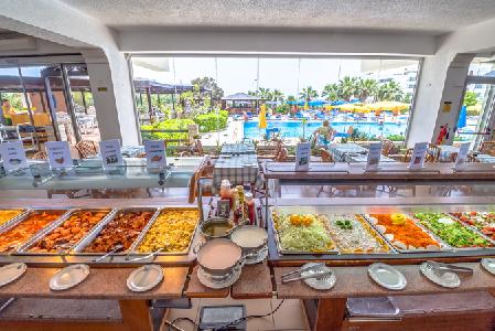 Imagen del bar/restaurante del Hotel Florida Beach. Foto 3