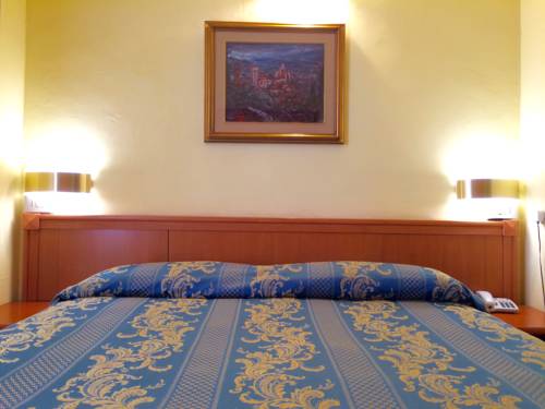 Imagen de la habitación del Hotel Florida, Gallo. Foto 7