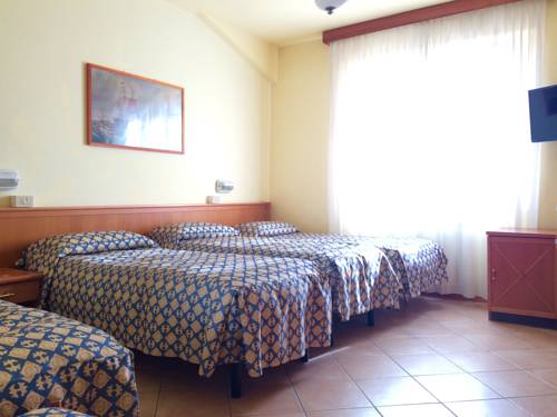 Imagen de la habitación del Hotel Florida, Gallo. Foto 11