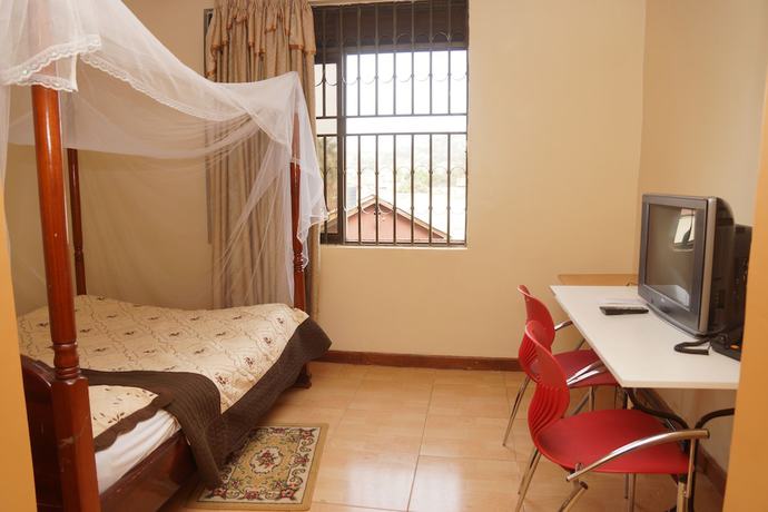 Imagen de la habitación del Hotel Florida, Kirimanya. Foto 3