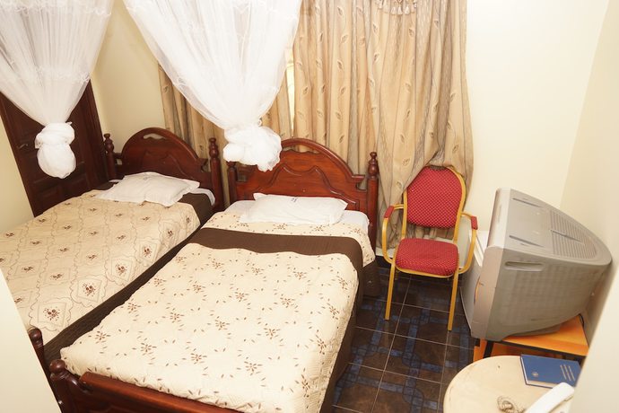 Imagen de la habitación del Hotel Florida, Kirimanya. Foto 8