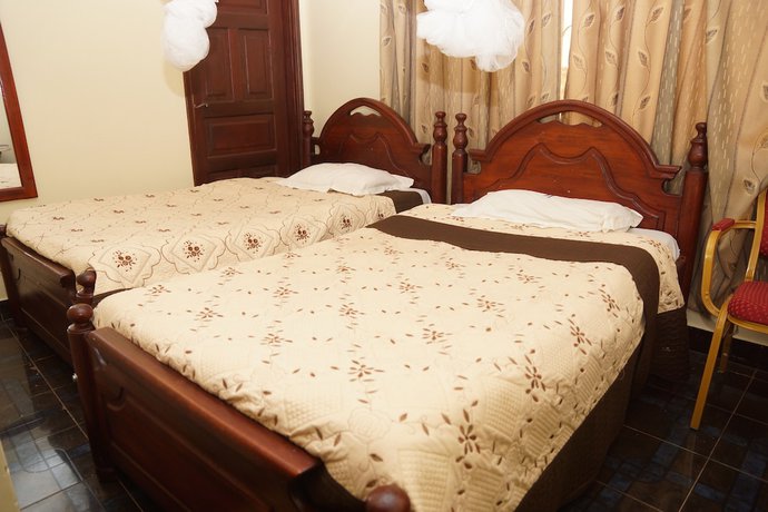 Imagen de la habitación del Hotel Florida, Kirimanya. Foto 9