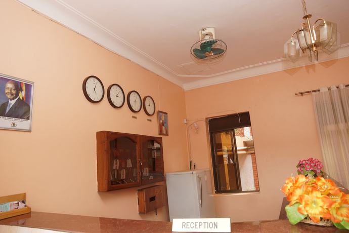 Imagen de los interiores del Hotel Florida, Kirimanya. Foto 19