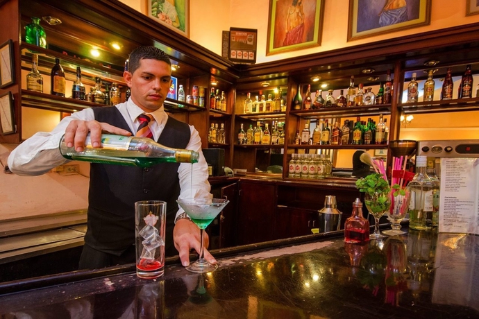 Imagen general del Hotel Florida, La Habana. Foto 8