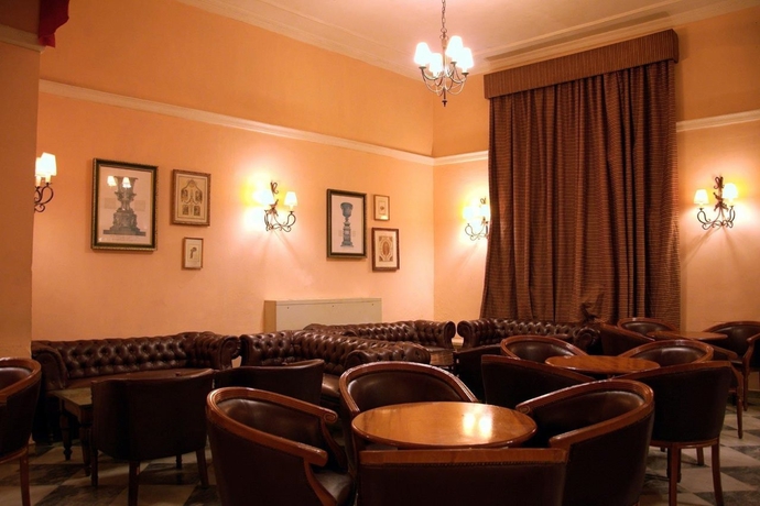 Imagen general del Hotel Florida, La Habana. Foto 9