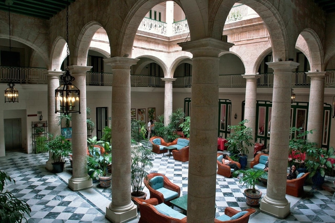 Imagen general del Hotel Florida, La Habana. Foto 13