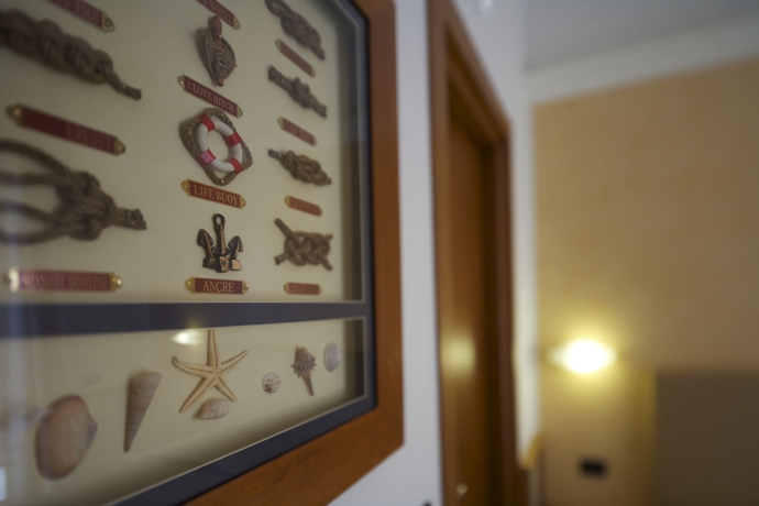 Imagen de los interiores del Hotel Florida Lerici. Foto 14