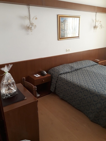 Imagen de la habitación del Hotel Florida, Lido Di Jesolo. Foto 5