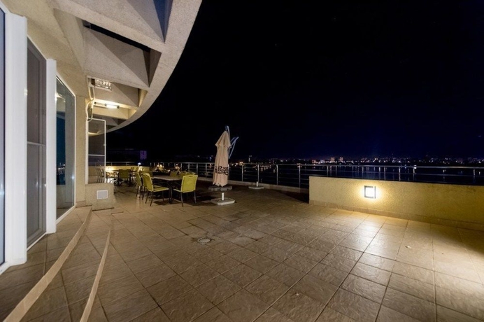 Imagen de los exteriores del Hotel Florida, MAMAIA. Foto 6