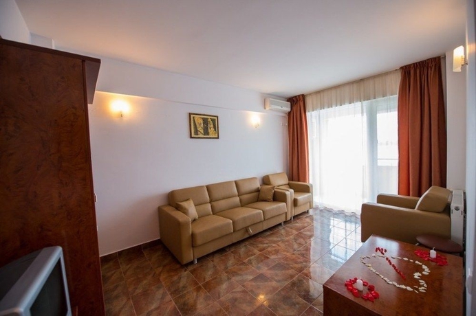 Imagen de los interiores del Hotel Florida, MAMAIA. Foto 12