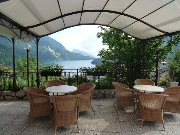 Imagen de los exteriores del Hotel Florida, Molveno. Foto 15