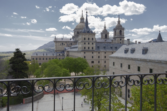 Imagen de los exteriores del Hotel Florida, San Lorenzo del Escorial. Foto 15