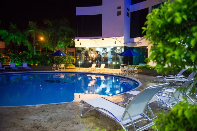 Imagen de los exteriores del Hotel Florida Sinú. Foto 15