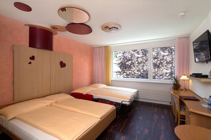 Imagen de la habitación del Hotel Florida, Studen. Foto 9