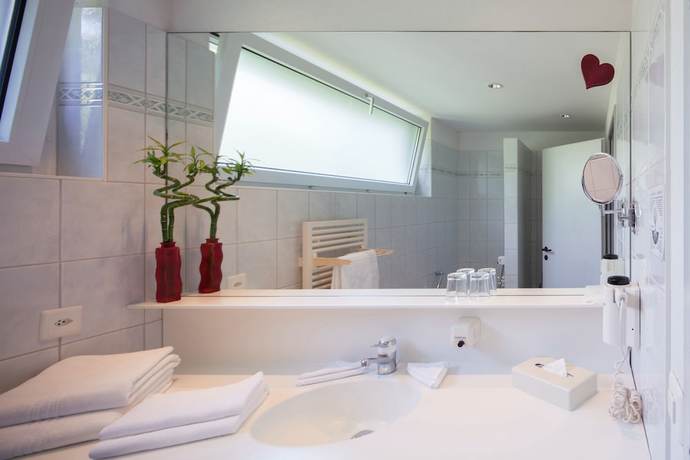 Imagen de la habitación del Hotel Florida, Studen. Foto 14