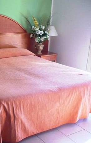 Imagen de la habitación del Hotel Florida Tirrenia. Foto 2