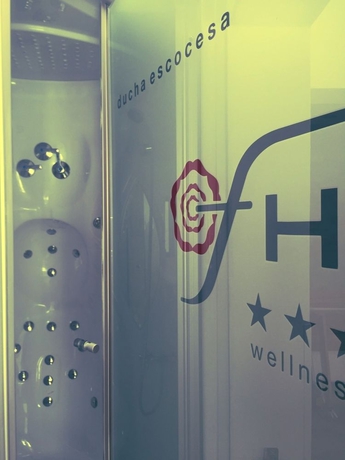 Imagen de la piscina del Hotel Florida, VILLA CARLOS PAZ. Foto 11