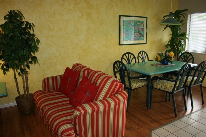 Imagen de la habitación del Hotel Florida Vacation Villas. Foto 5