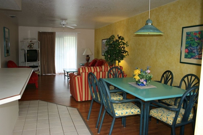 Imagen de la habitación del Hotel Florida Vacation Villas. Foto 8