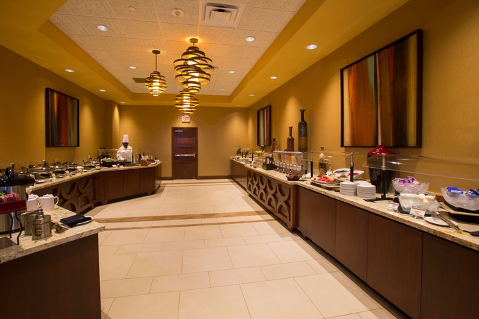 Imagen del bar/restaurante del Hotel Florida and Conference Center In The Florida Mall. Foto 3
