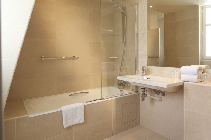 Imagen de la habitación del Hotel Floride Etoile. Foto 13