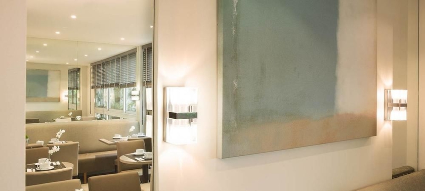 Imagen del bar/restaurante del Hotel Floride Etoile. Foto 12