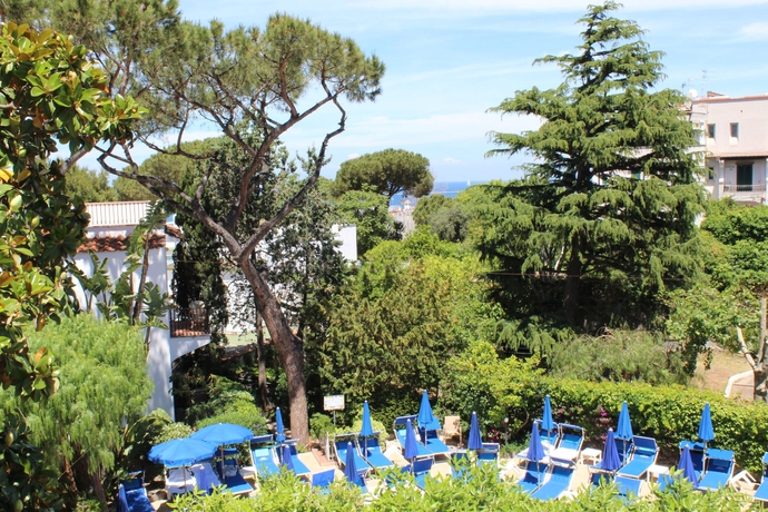 Imagen de los interiores del Hotel Floridiana Terme. Foto 16