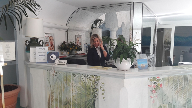 Imagen de los interiores del Hotel Floridiana Terme. Foto 19