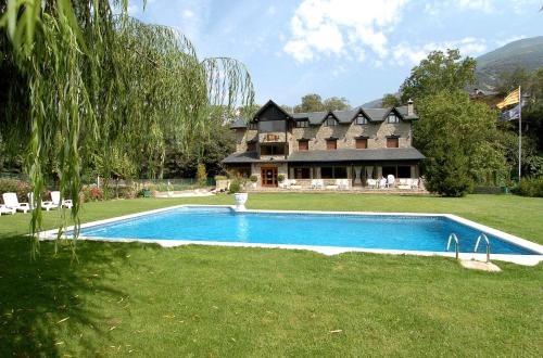 Imagen de la piscina del Hotel Florido. Foto 8