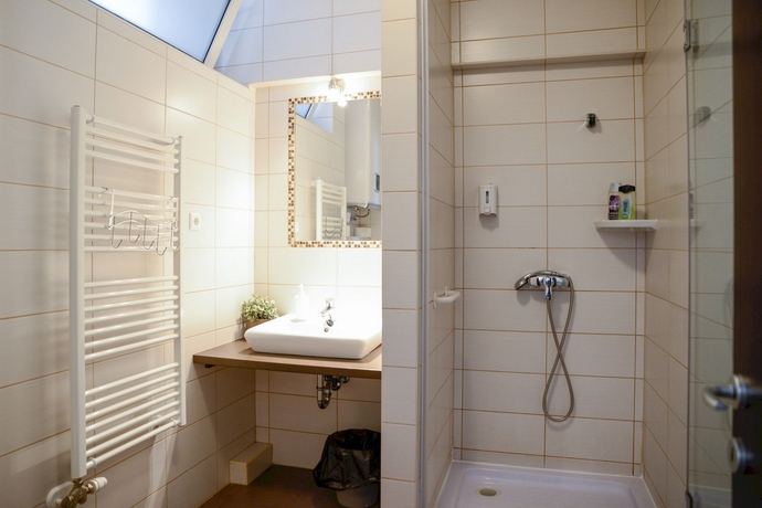 Imagen de la habitación del Hotel Florin Apart. Foto 6