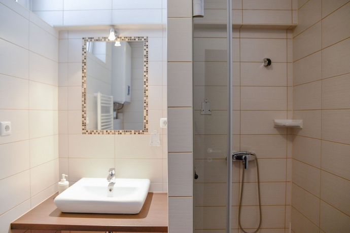 Imagen de la habitación del Hotel Florin Apart. Foto 7