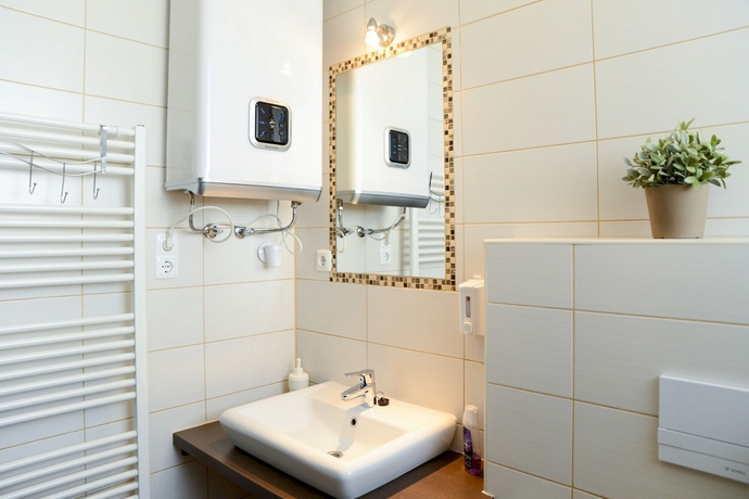 Imagen de la habitación del Hotel Florin Apart. Foto 8