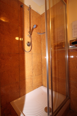 Imagen de la habitación del Hotel Florio Oper&agrave; Palermo Central. Foto 5