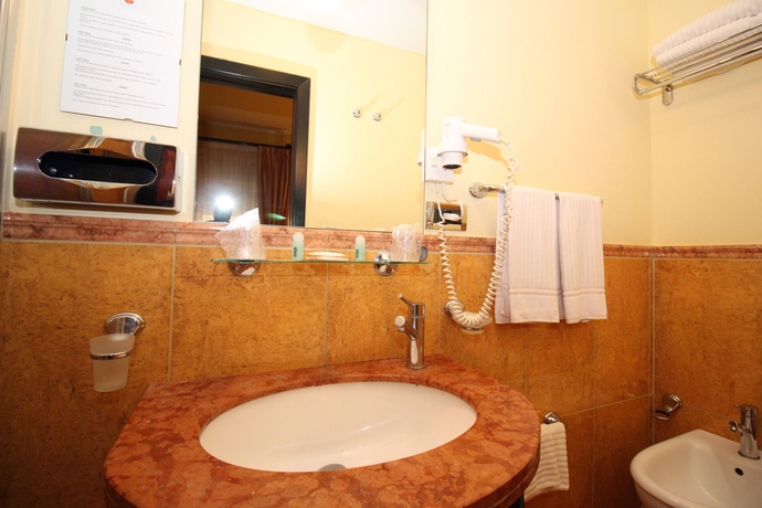 Imagen de la habitación del Hotel Florio Oper&agrave; Palermo Central. Foto 9