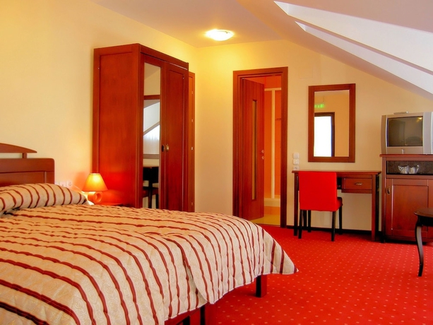 Imagen de la habitación del Hotel Floris, Cheia. Foto 8