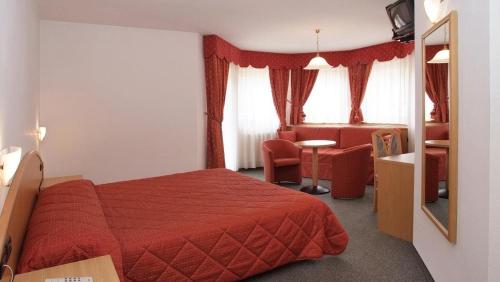Imagen general del Hotel Flos. Foto 4
