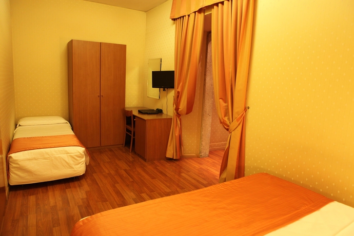 Imagen de la habitación del Hotel Flower Garden Rome. Foto 7