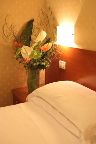 Imagen de la habitación del Hotel Flower Garden Rome. Foto 8