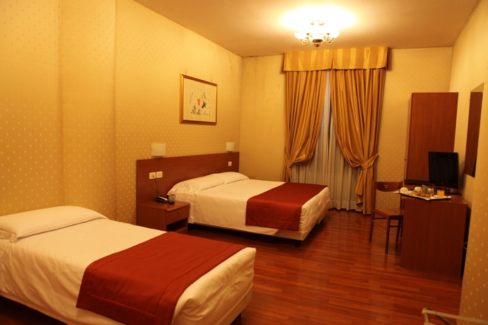 Imagen de la habitación del Hotel Flower Garden Rome. Foto 10