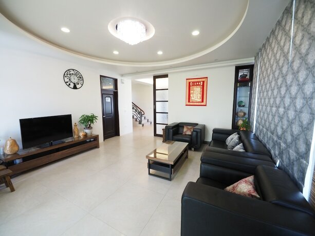 Imagen de los interiores del Hotel Flowerforest. Foto 19