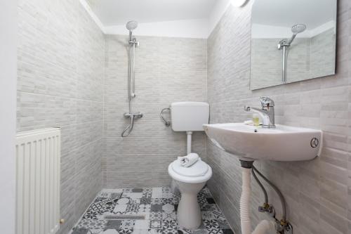 Imagen general del Hotel Flowers Grand Hotel Bucharest. Foto 2