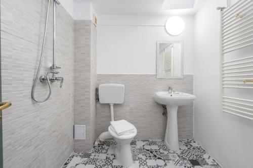 Imagen de la habitación del Hotel Flowers Grand Hotel Bucharest. Foto 17