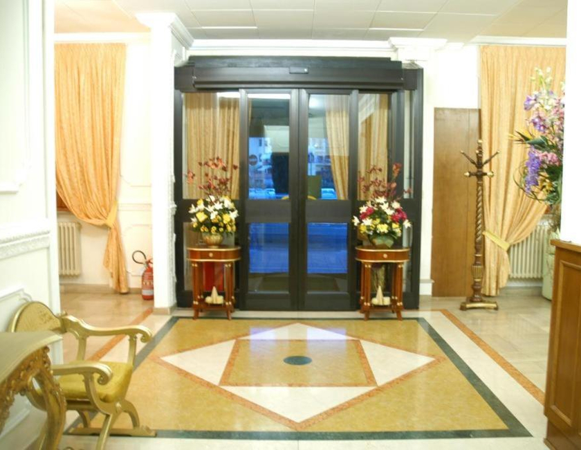 Imagen general del Hotel Flowers, Montecatini Terme. Foto 5