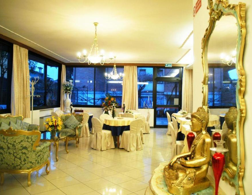 Imagen general del Hotel Flowers, Montecatini Terme. Foto 11