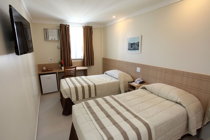 Imagen de la habitación del Hotel Fluminense. Foto 4