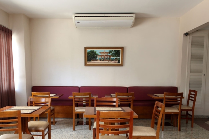 Imagen del bar/restaurante del Hotel Fluminense. Foto 2