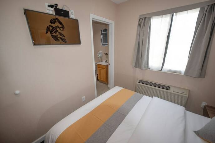 Imagen general del Hotel Flushing Garden. Foto 1