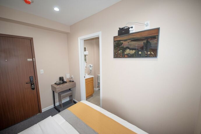 Imagen general del Hotel Flushing Garden. Foto 16